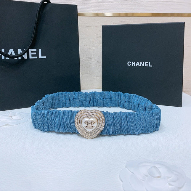 DOUBLE C ELASTIC BELT 30MM IN BLUE DENIM HEART GOLD BUCKLE