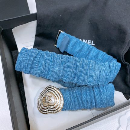 DOUBLE C ELASTIC BELT 30MM IN BLUE DENIM HEART GOLD BUCKLE