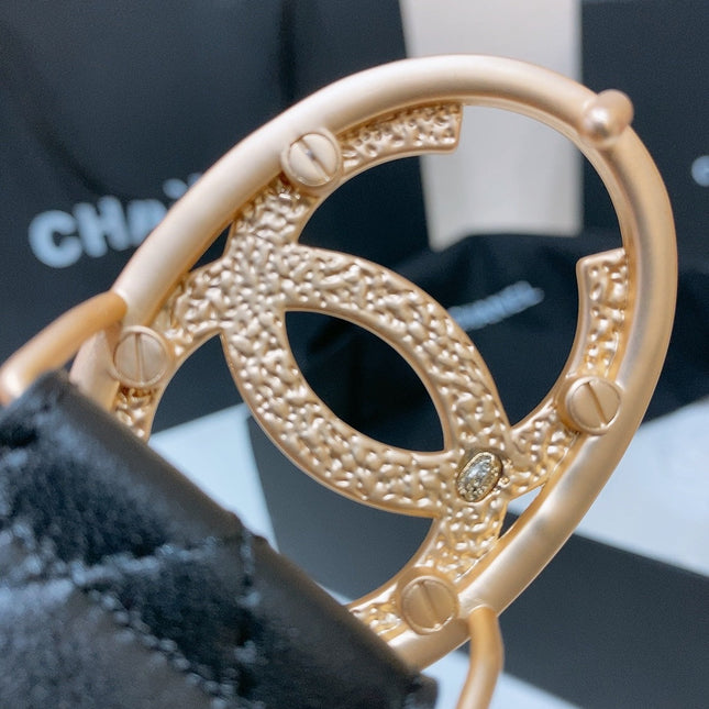 DOUBLE C BELT 38MM IN BLACK QUILTED LAMBSKIN GOLD OVAL BUCKLE CENTERED WHITE LOGO