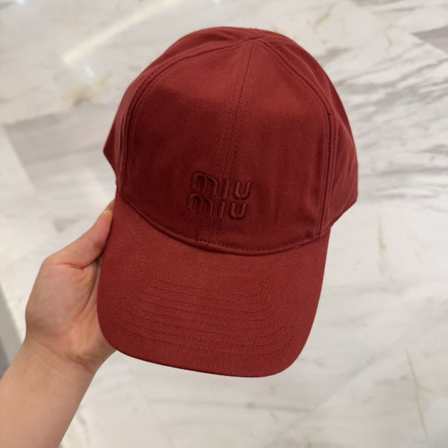 MM BASEBALL CAP IN RED FABRIC EMBROIDERED LOGO STYLE 9