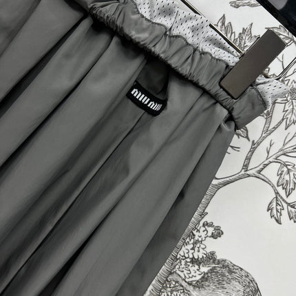 MIU 25S PLEASED SKIRT GREY IN NYLON 263129
