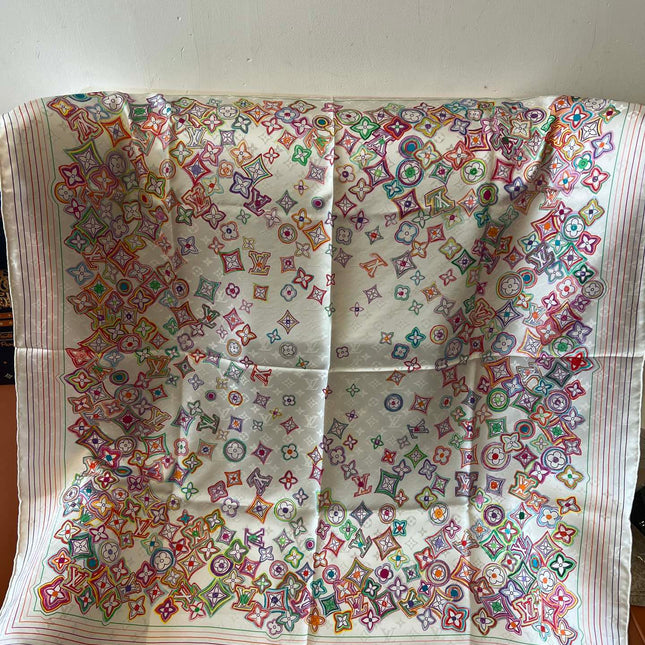 LV SCARF 90 CM IN SILK 715639