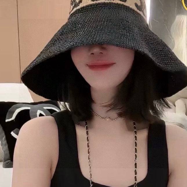 WIDE BRIM HAT MODEL 650346 IN NATURAL & BLACK WOVEN STRAW