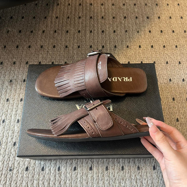 PRADA 25S SHUFFLE LEATHER THONG SANDALS IN BROWN CALFSKIN