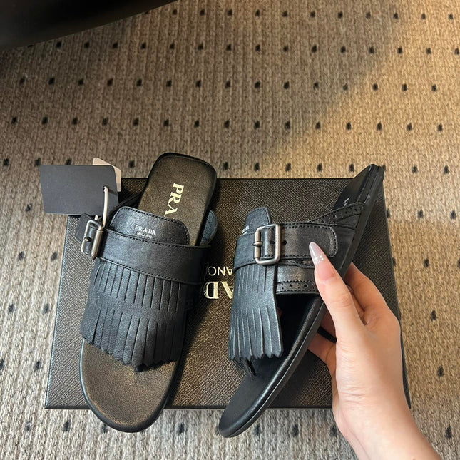 PRADA 25S SHUFFLE LEATHER THONG SANDALS IN BLACK CALFSKIN