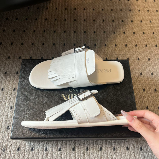 PRADA 25S SHUFFLE LEATHER THONG SANDALS IN IVORY CALFSKIN