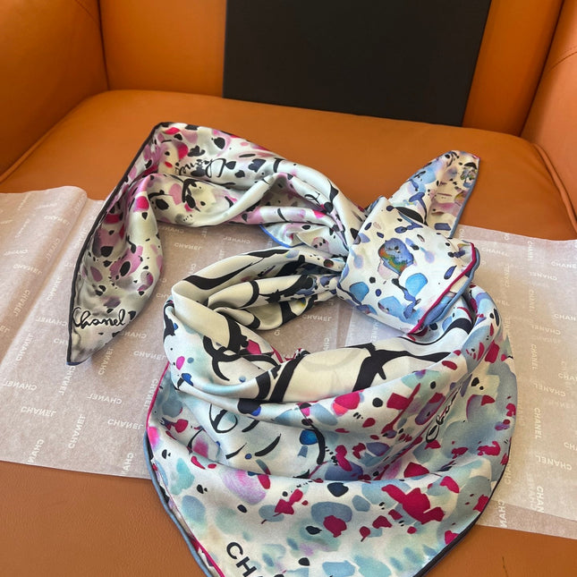 CHANEL 25S SCARF 90 IN SILK TWILL 700816
