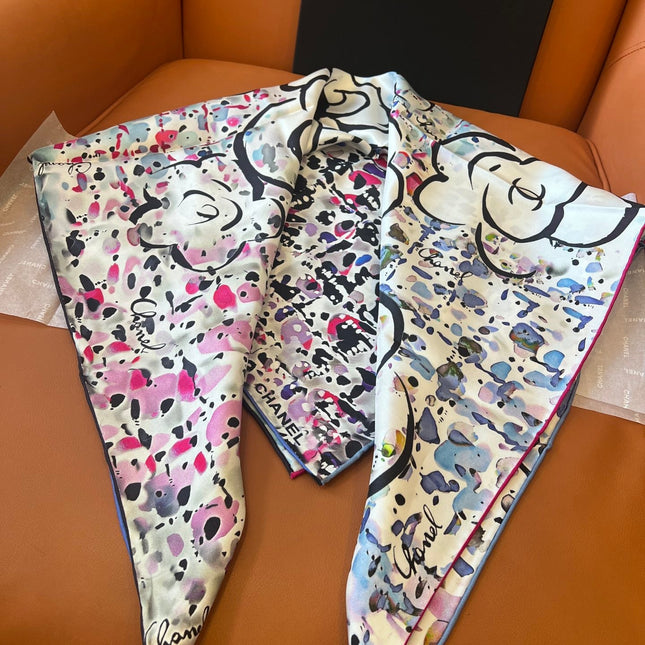 CHANEL 25S SCARF 90 IN SILK TWILL 700816