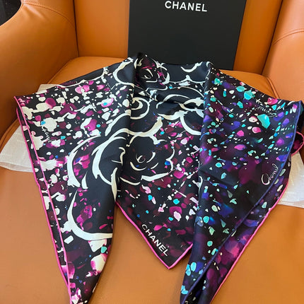 CHANEL 25S SCARF 90 IN SILK TWILL 700817