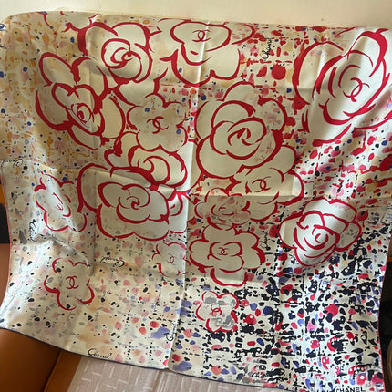 CHANEL 25S SCARF 90 IN SILK TWILL 700818