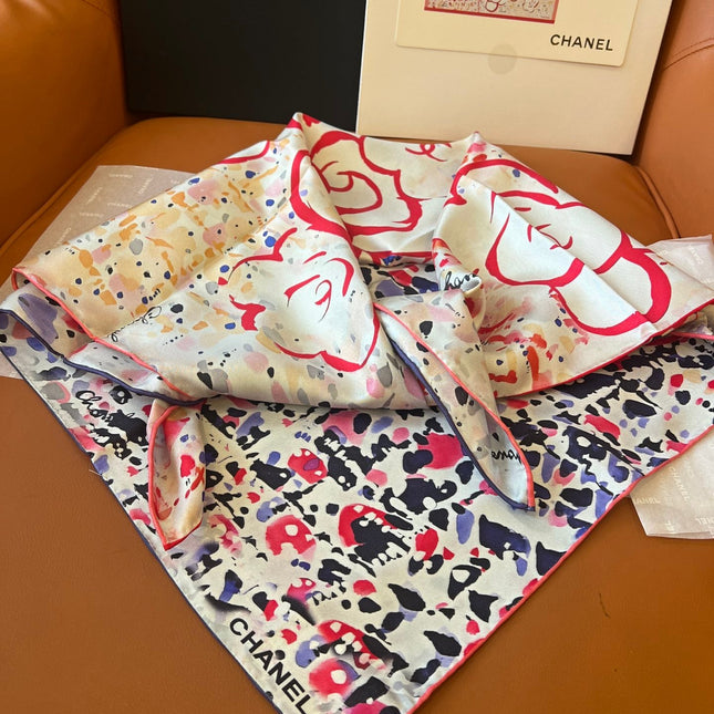 CHANEL 25S SCARF 90 IN SILK TWILL 700818