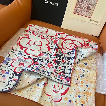 CHANEL 25S SCARF 90 IN SILK TWILL 700818