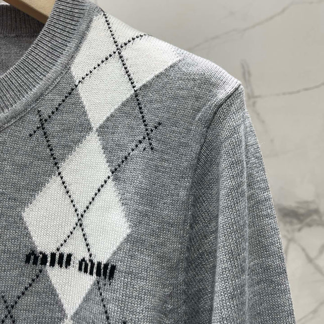 MIUMIU CARDIGAN STYLE 226