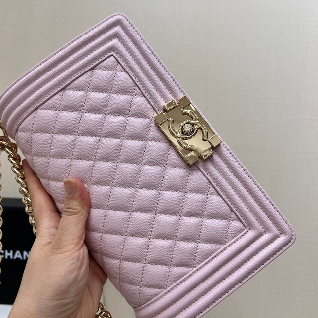 BOY BAG MEDIUM 25 LIGHT PINK CAVIAR GOLD HARDWARE