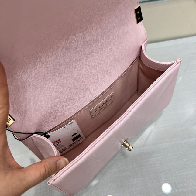 BOY BAG MEDIUM 25 LIGHT PINK CAVIAR GOLD HARDWARE