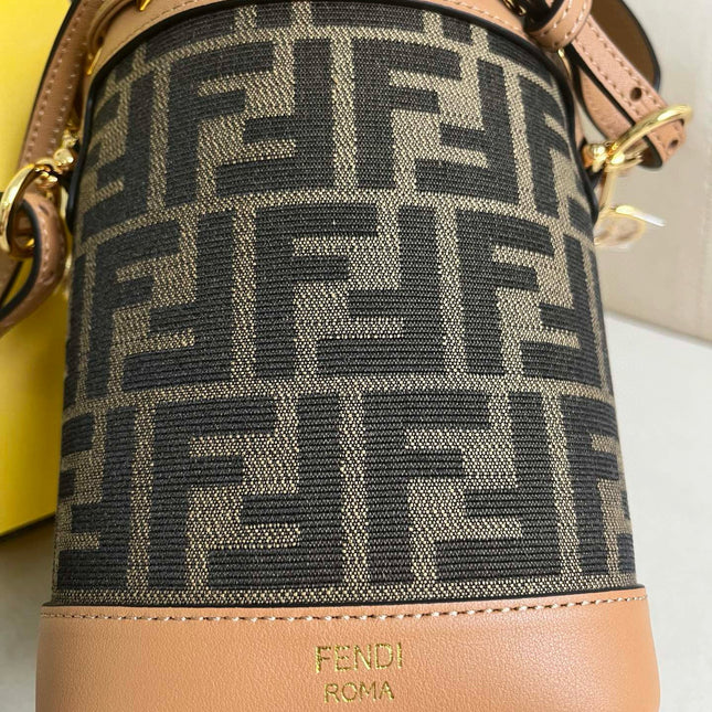 MON TRESOR 18 IN BROWN CALFSKIN