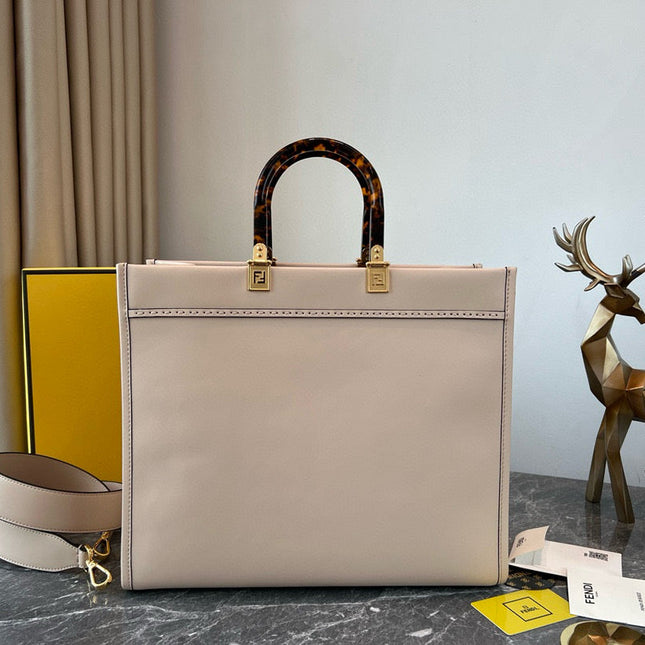 SHINE LARGE 35 TOTE IN BEIGE CREAM CALFSKIN
