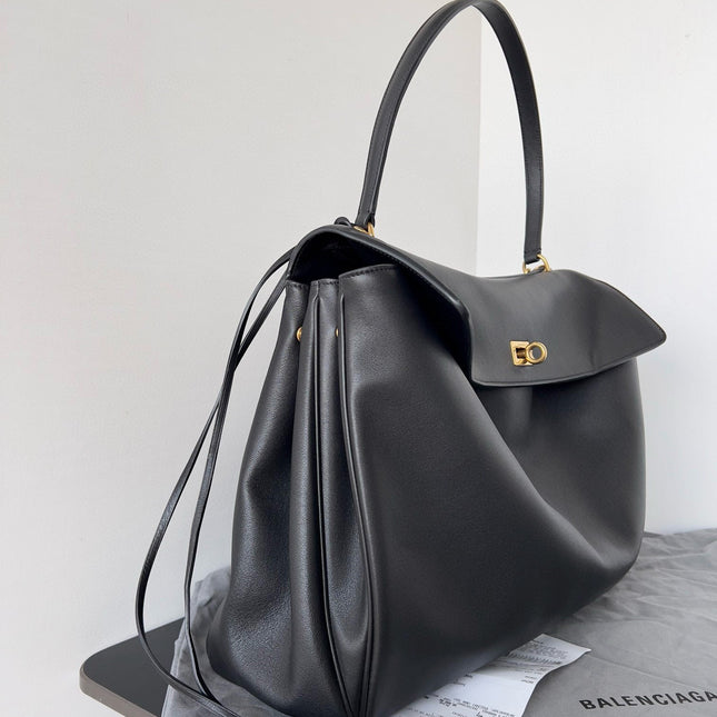 RODEO MEDIUM BAG 35 IN BLACK SMOOTH CALFSKIN GOLD HARDWARE