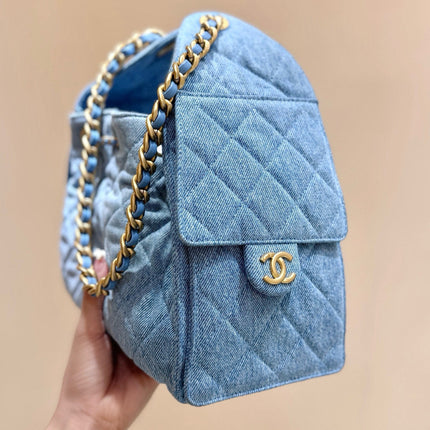CC 25 HANDBAG IN BLUE 30 DENIM GOLD HARDWARE