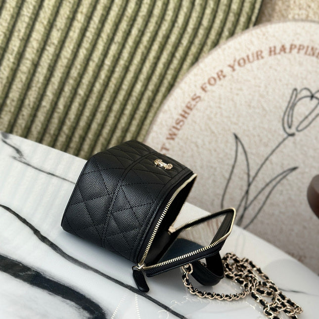 VANITY 17 CAVIAR WITH HANDLE IN BLACK CALFSKIN GOLD HARDWARE