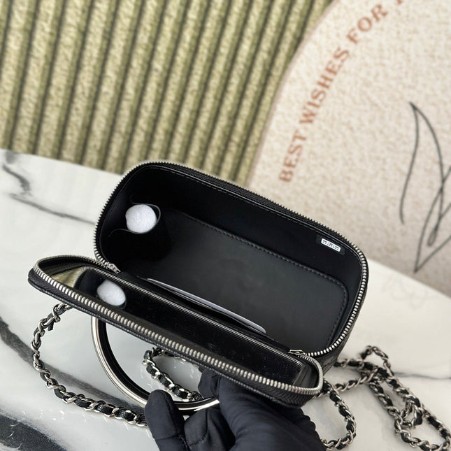 25P VANITY 17 CAVIAR WITH HANDLE METAL IN BLACK CALFSKIN SILVER HARDWARE