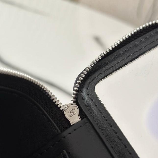 25P VANITY 17 CAVIAR WITH HANDLE METAL IN BLACK CALFSKIN SILVER HARDWARE