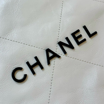 CC HOBO BAG 37 WHITE CC BLACK LAMBSKIN GOLD HARDWARE