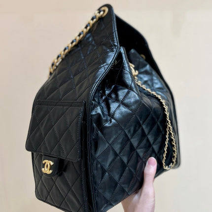 CC 25 HANDBAG IN BLACK 40 GRAINED CALFSKIN GOLD HARDWARE