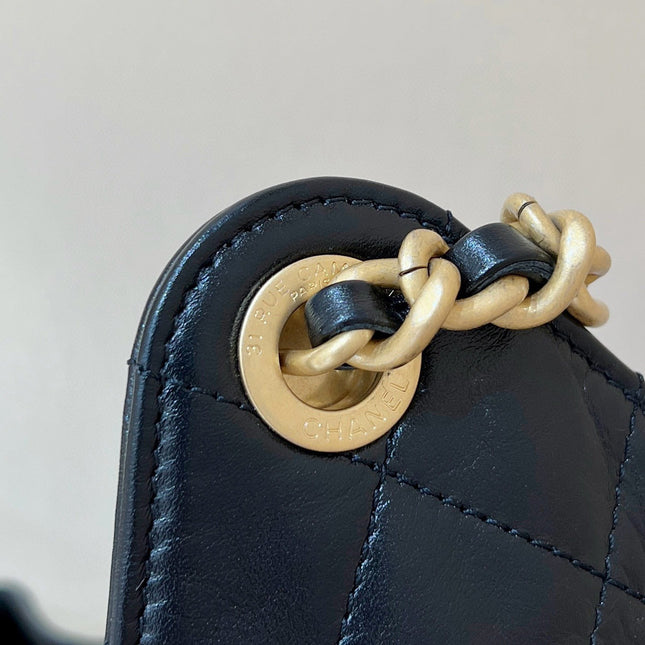 CC 25 HANDBAG IN BLACK 40 GRAINED CALFSKIN GOLD HARDWARE