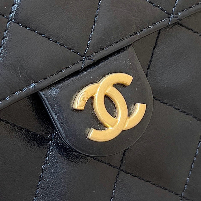 CC 25 HANDBAG IN BLACK 40 GRAINED CALFSKIN GOLD HARDWARE