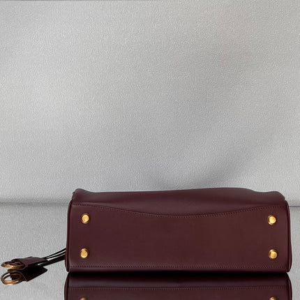 RODEO MEDIUM BAG 35 IN BURGUNDY SMOOTH CALFSKIN GOLD HARDWARE