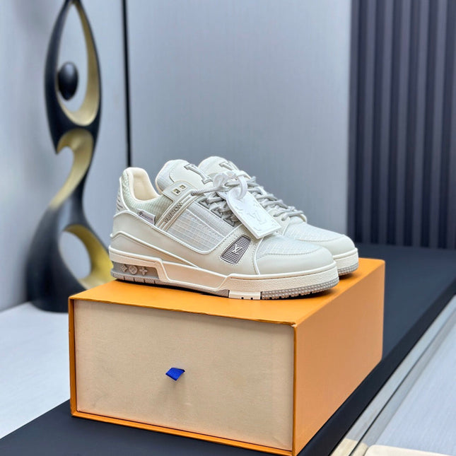 LV TRAINER SNEAKER IN GREY CALFSKIN