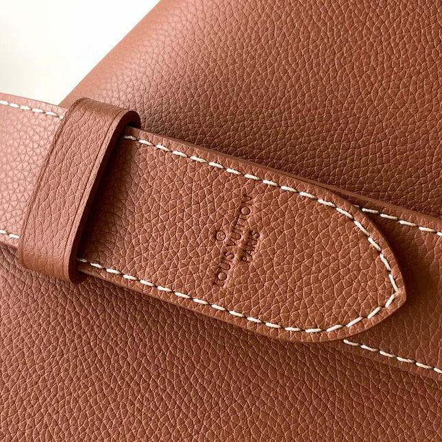 SOFT TWIST 27 IN COGNAC CALFSKIN GOLD LOGO