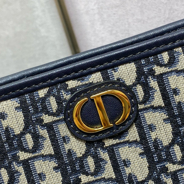 OBLIQUE BOOK TOTE 26 IN DARK BLUE MONOGRAM JACQUARD