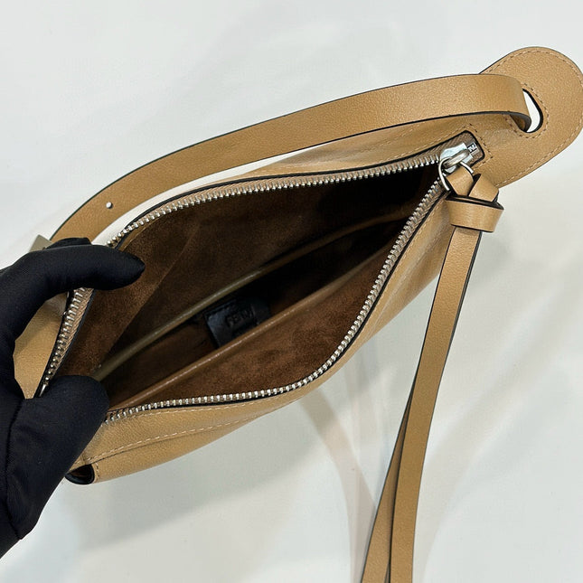 SIMPLY MINI 22 IN LIGHT BROWN GRAINED CALFSKIN
