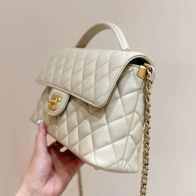 25P KELLY HANDLE BAG 26 IN MILKY WHITE LAMBSKIN GOLD HARDWARE