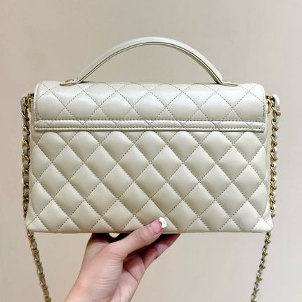 25P KELLY HANDLE BAG 26 IN MILKY WHITE LAMBSKIN GOLD HARDWARE