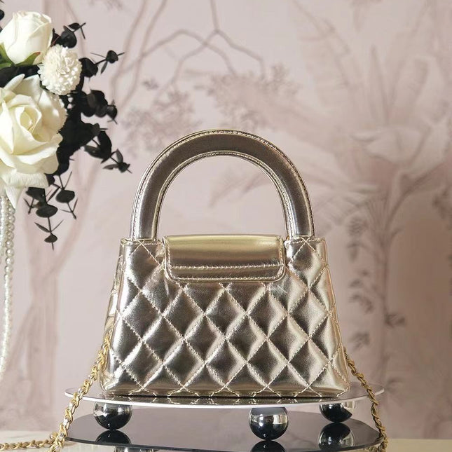 CC COCO HANDLE BAG 19 IN METALLIC GOLD QUILTED CALFSKIN