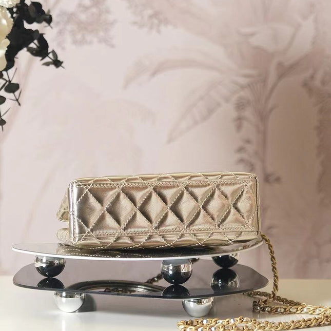 CC COCO HANDLE BAG 19 IN METALLIC GOLD QUILTED CALFSKIN