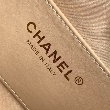 CC 25 MINI HANDBAG 22CM IN BEIGE GRAINED CALFSKIN GOLD HARDWARE