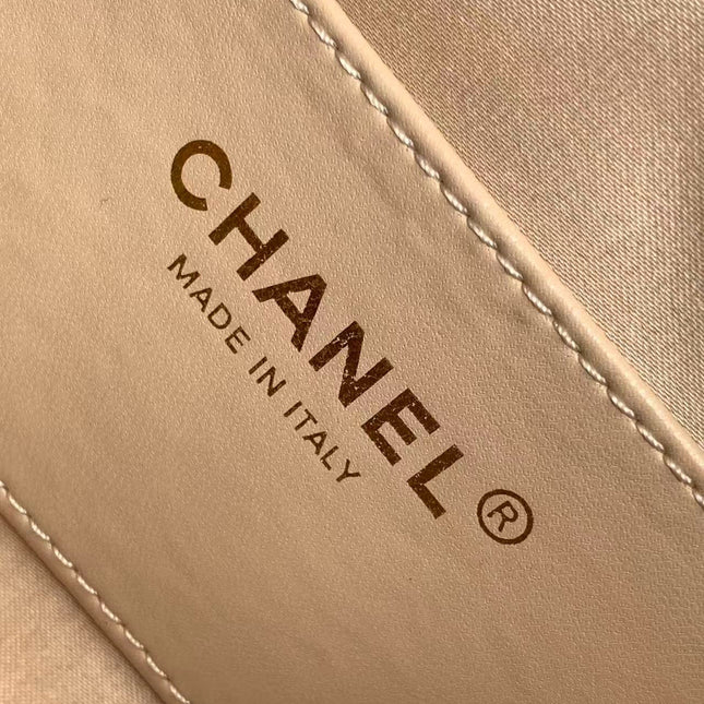 CC 25 MINI HANDBAG 22CM IN BEIGE GRAINED CALFSKIN GOLD HARDWARE