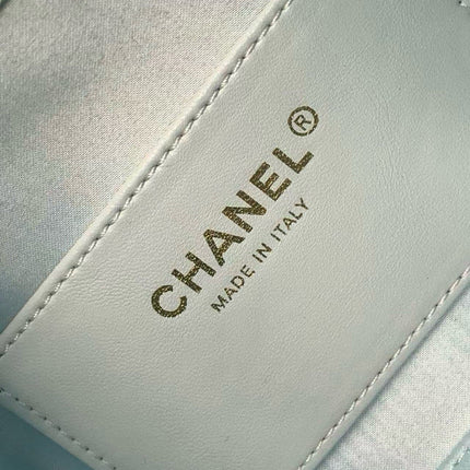 CC 25 MINI HANDBAG 22CM IN BABY BLUE GRAINED CALFSKIN GOLD HARDWARE