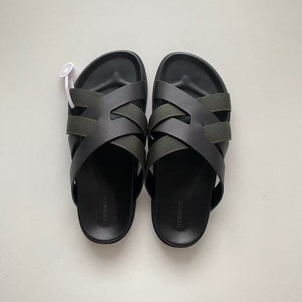 HM SLIDES IN BLACK AND DARK GREEN FABRIC