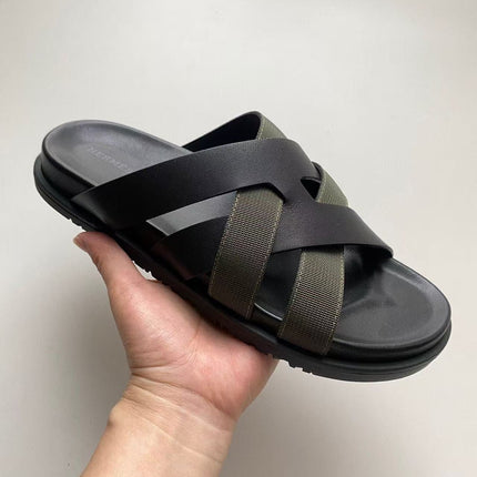 HM SLIDES IN BLACK AND DARK GREEN FABRIC