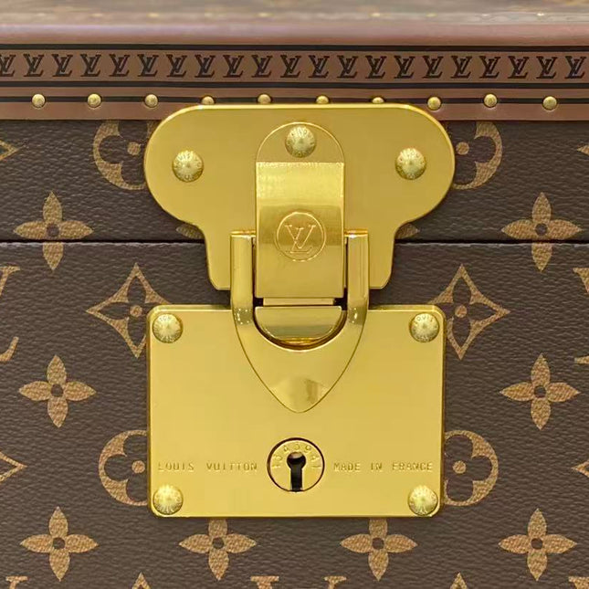 LV MAKEUP CASE 42 IN MONOGRAM PATTERN WITH MIRROR TP2
