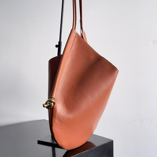 MEDIUM SOLSTICE 44 IN BROWN LAMBSKIN