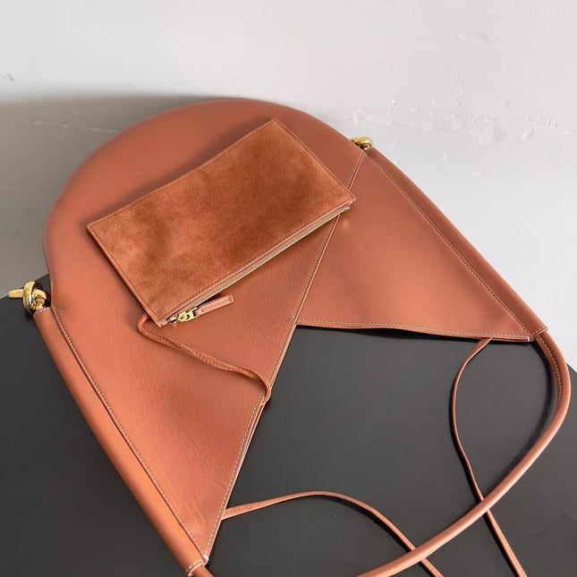 MEDIUM SOLSTICE 44 IN BROWN LAMBSKIN