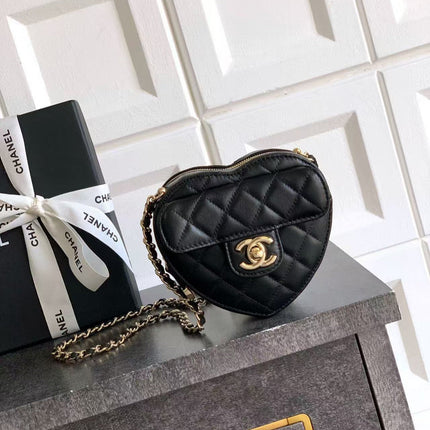 CC HEART QUILTED SHOULDER BAG 13 IN BLACK CALFSKIN TP3