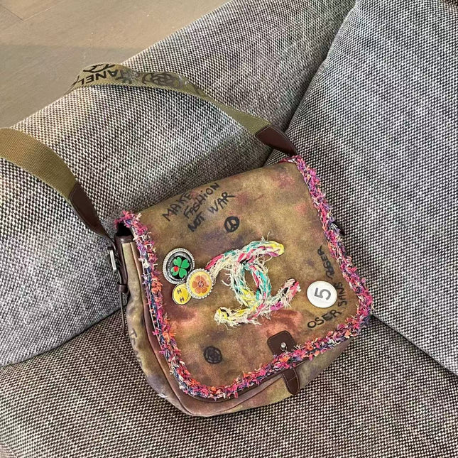 Chanel Graffiti Messenger Bag 30 In Colorful Canvas TP3