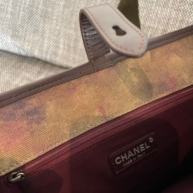 Chanel Graffiti Messenger Bag 30 In Colorful Canvas TP3